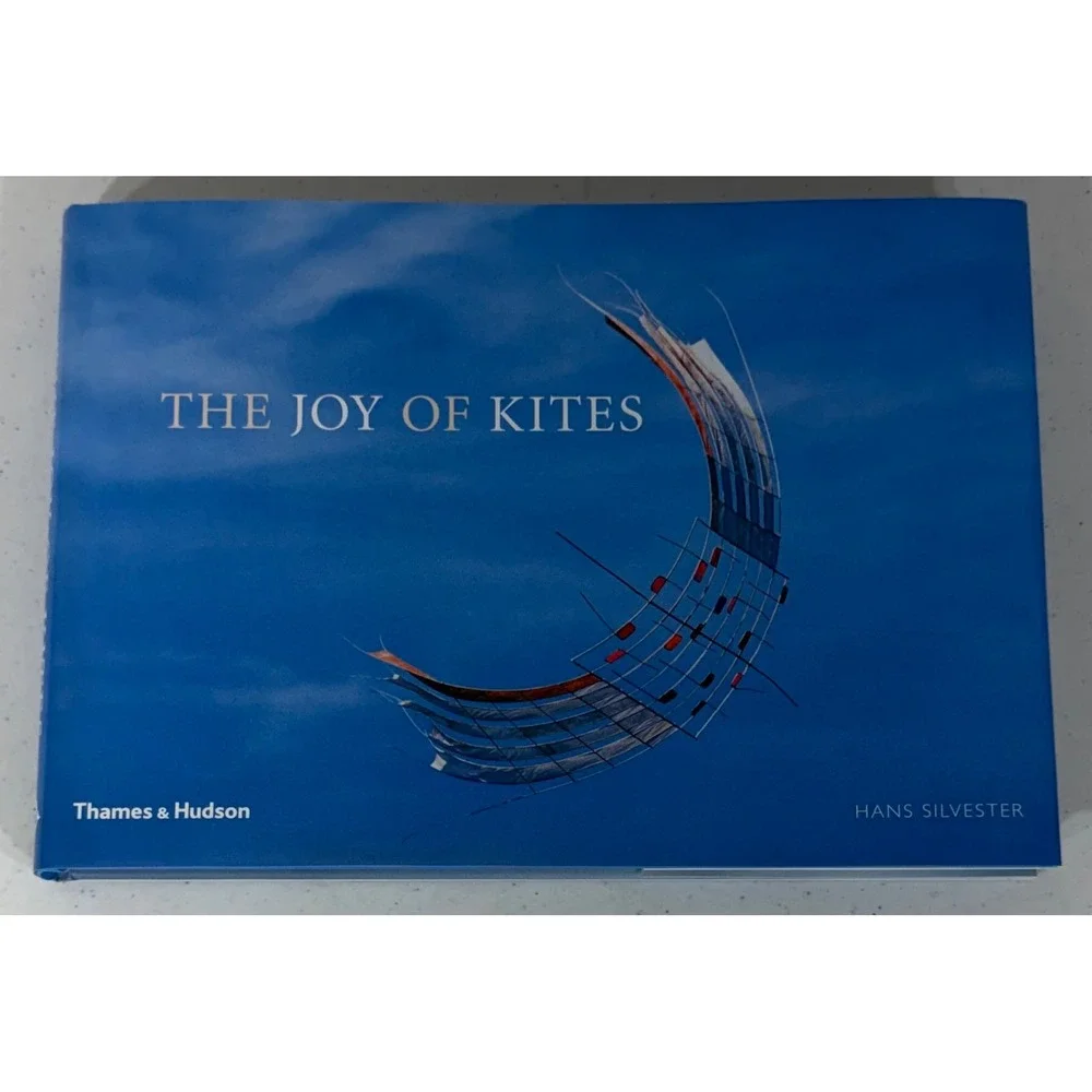 Thames & Hudson The Joy of Kites Hans Silvester Photography HC Coffee Table